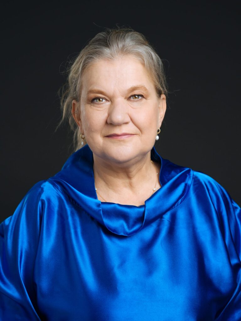 Ada Solomon